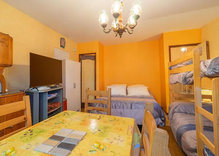 Proche De La Palmyre *